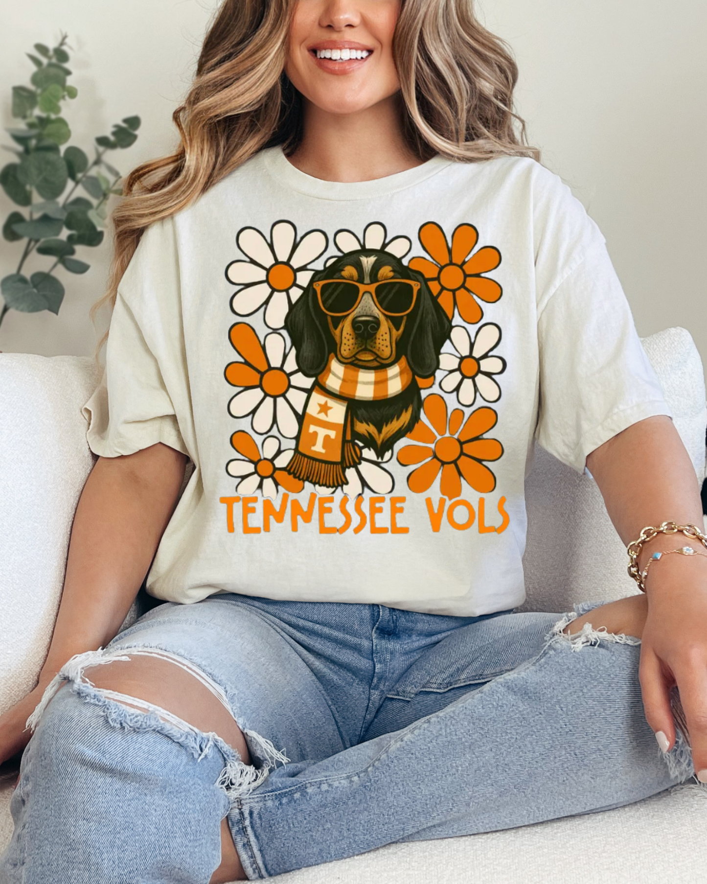 Tennessee Vols Smokey Flower Tee – Retro Floral Game Day Graphic T-Shirt