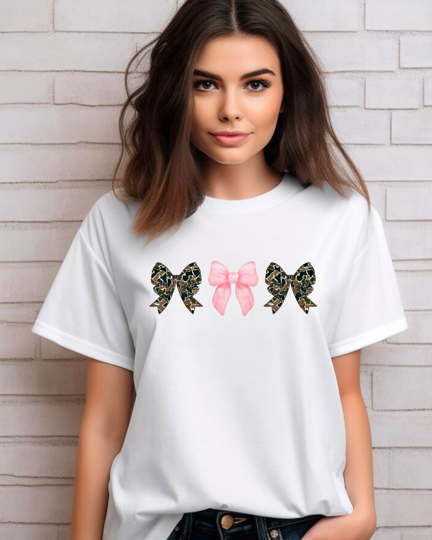 Camo & Pink Bow Trio Tee – Southern Camo Bow Graphic T-Shirt